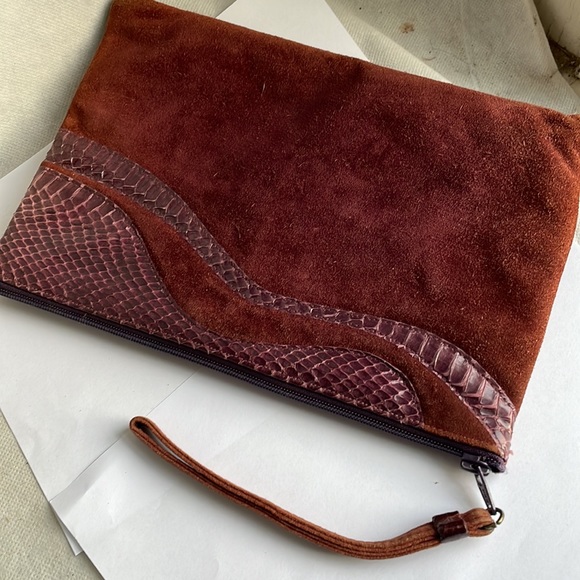 Vintage designer Ruth Saltz suede clutch - Picture 5 of 12
